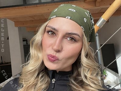 lorenabombik / lolomaus leaked photo #12