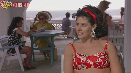 Lorraine Bracco