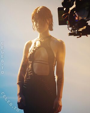 LOTTE (musikvonlotte) Nude Leaked Photo #2