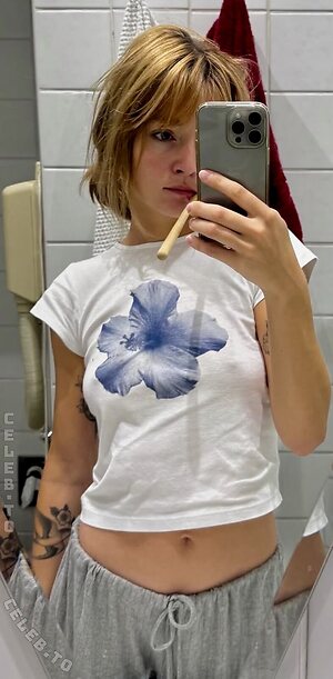 LOTTE (musikvonlotte) Nude Leaked Photo #18