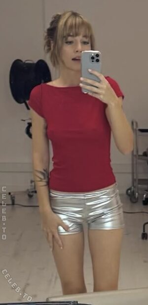 LOTTE (musikvonlotte) Nude Leaked Photo #20