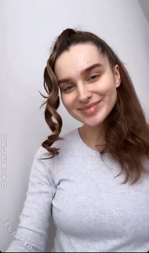 Louisa Jindaoui Nude Leaked Photo #3