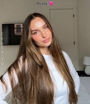 Louisa Jindaoui Nude Leaked Photo #4