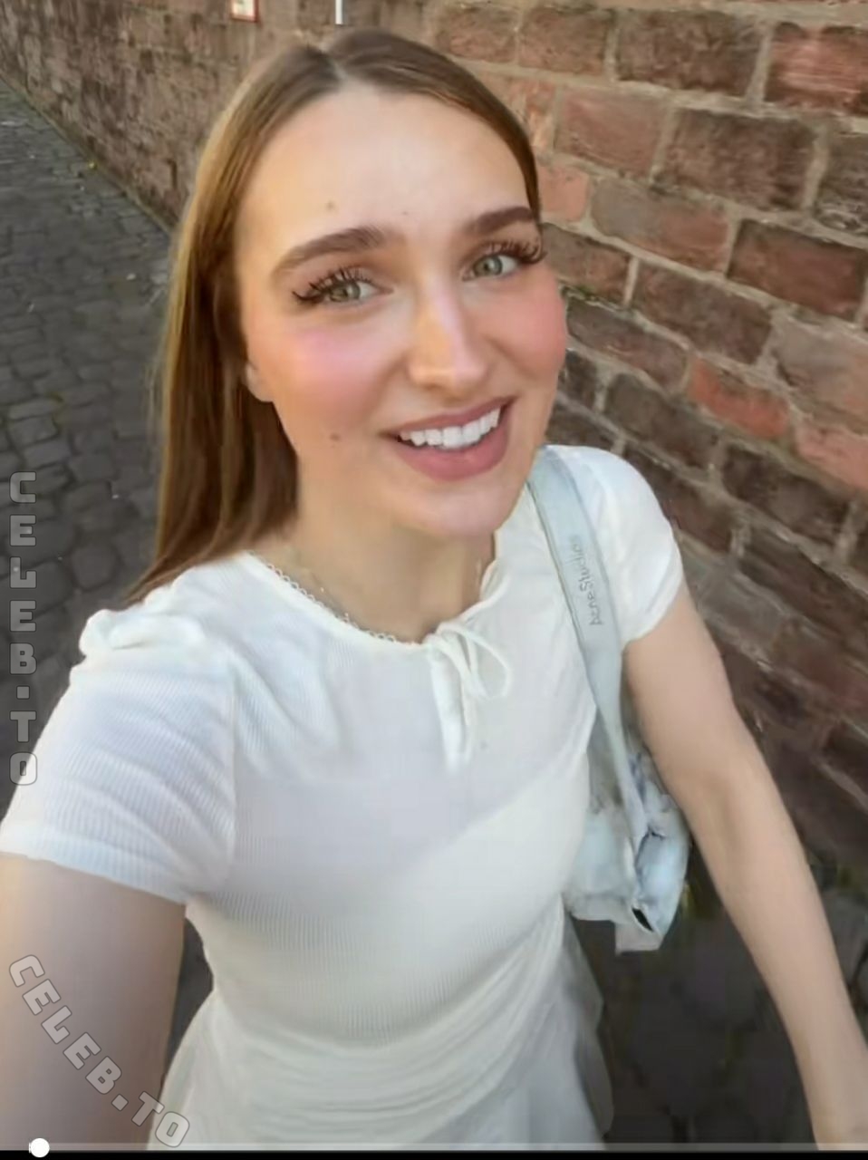 Louisa Jindaoui photo