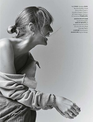 Louise Bourgoin leaked photo #8