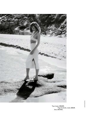 Louise Bourgoin leaked photo #22