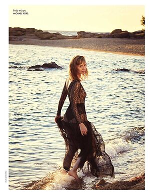 Louise Bourgoin leaked photo #25