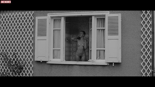 Louise Chevillotte leaked photo #9