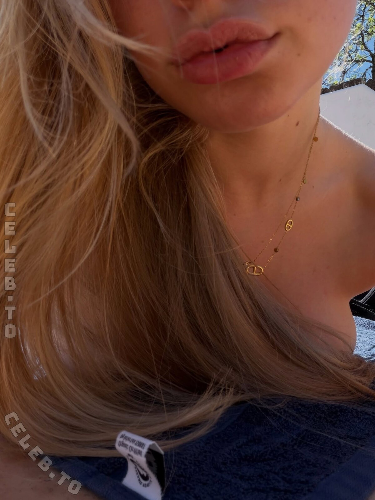 loulou_fbl Nude Leaked Photos