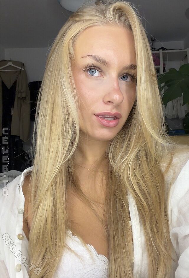 loulou_fbl leaked photos
