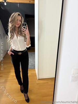 LouMichelle Nude Leaked Photo #10