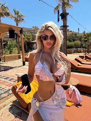 Luana Vjollca photo