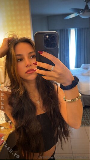 Luana.Hoffmann Nude Leaked Photo #5