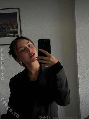 Luana.Hoffmann Nude Leaked Photo #7