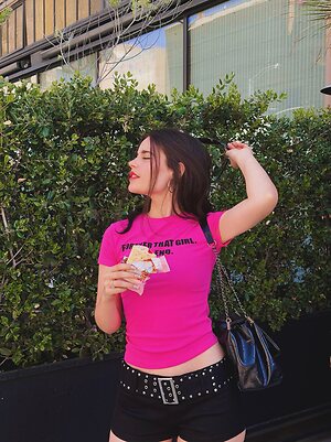 Luara Fonseca leaked photo #36