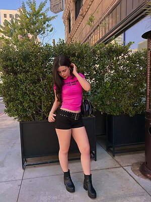 Luara Fonseca leaked photo #37