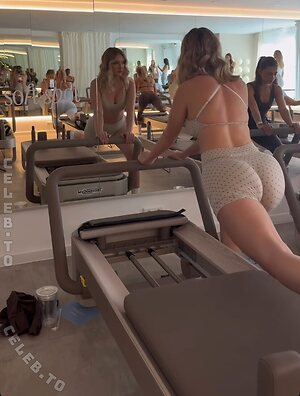 Luciaa.hln leaked photo #26