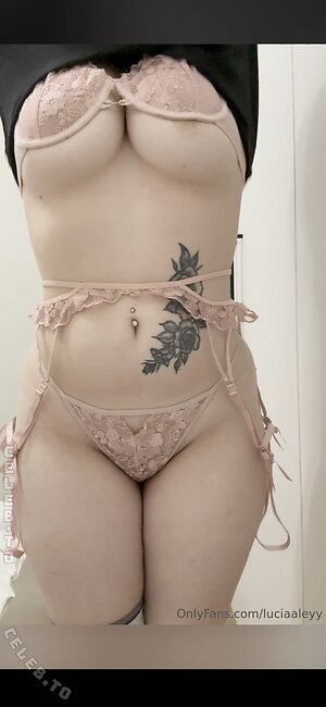 luciaaleyy photo