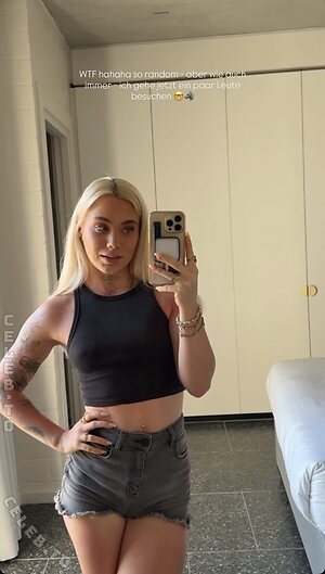 Lucy Fischer Nude Leaked Photo #10