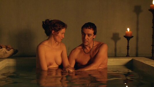 Lucy Lawless leaked photo #19