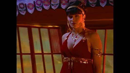 Lucy Lawless leaked photo #71