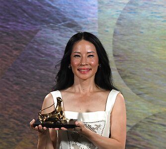 Lucy Liu leaked photo #38