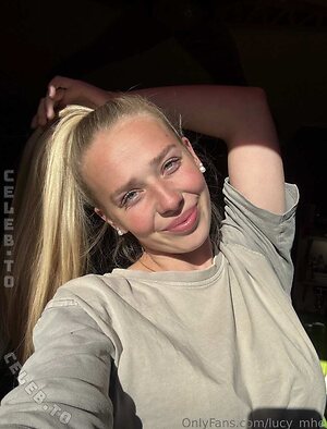 Lucy Michel leaked photo #6