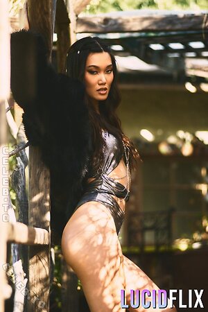 Lucy Mochi leaked photo #1242