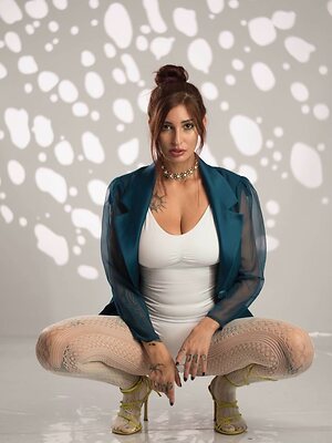 Lucy Raven leaked photo #9