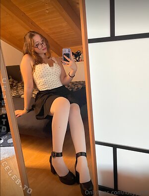 Lucyyy06 Nude Leaked Photo #19