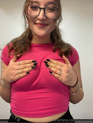 Lucyyy06 Nude Leaked Photo #42