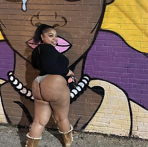 luhthick Nude Leaked Photo #33
