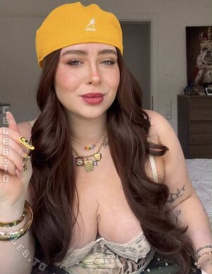 Luisa Früh Nude Photos