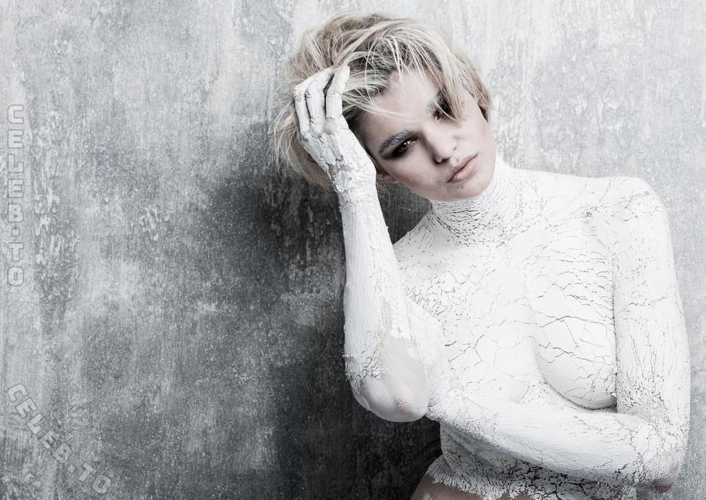Luisa Hartema photo
