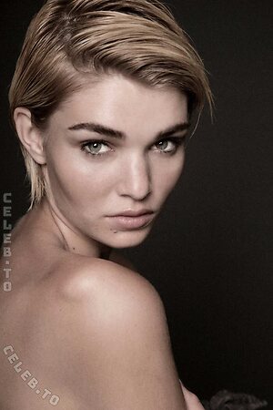 Luisa Hartema photo