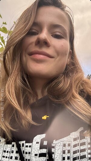 Luisa Neubauer Nude Leaked Photo #12