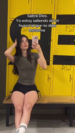 Luisa Valencia leaked photo #7