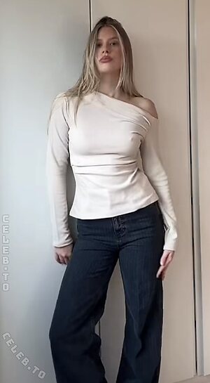 Luise Jenisch Nude Photos