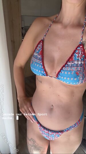 Luise Matejczyk leaked photo #40