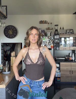 Luise Matejczyk leaked photo #46