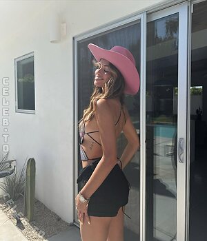 Luisinha Oliveira Nude Leaked Photo #68