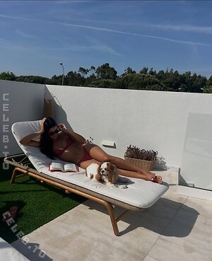 Luisinha Oliveira Nude Photos