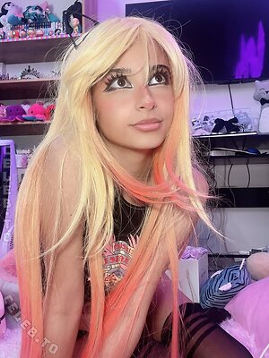 Luna Loveton leaked photo #5