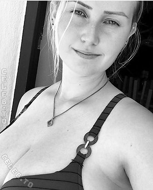 Luna Nebula Nude Leaked Photo #16