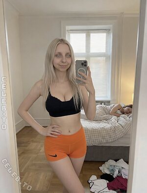 Luna Watters Nude Leaked Photo #24