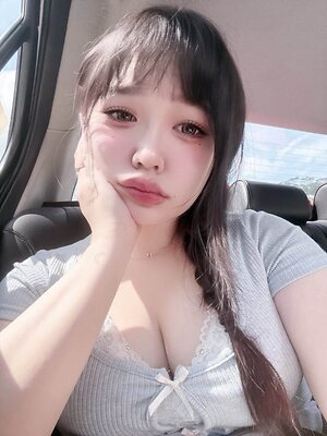 Luna leaked photo #55