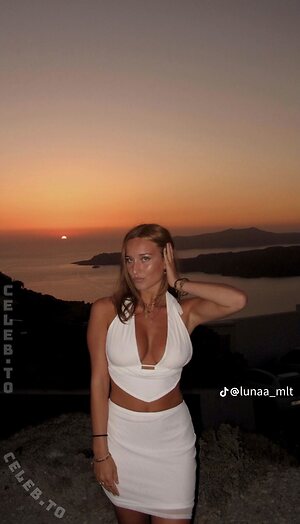 Lunaa_mlt Nude Leaked Photo #48