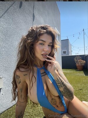 Lunaelliee leaked photo #20