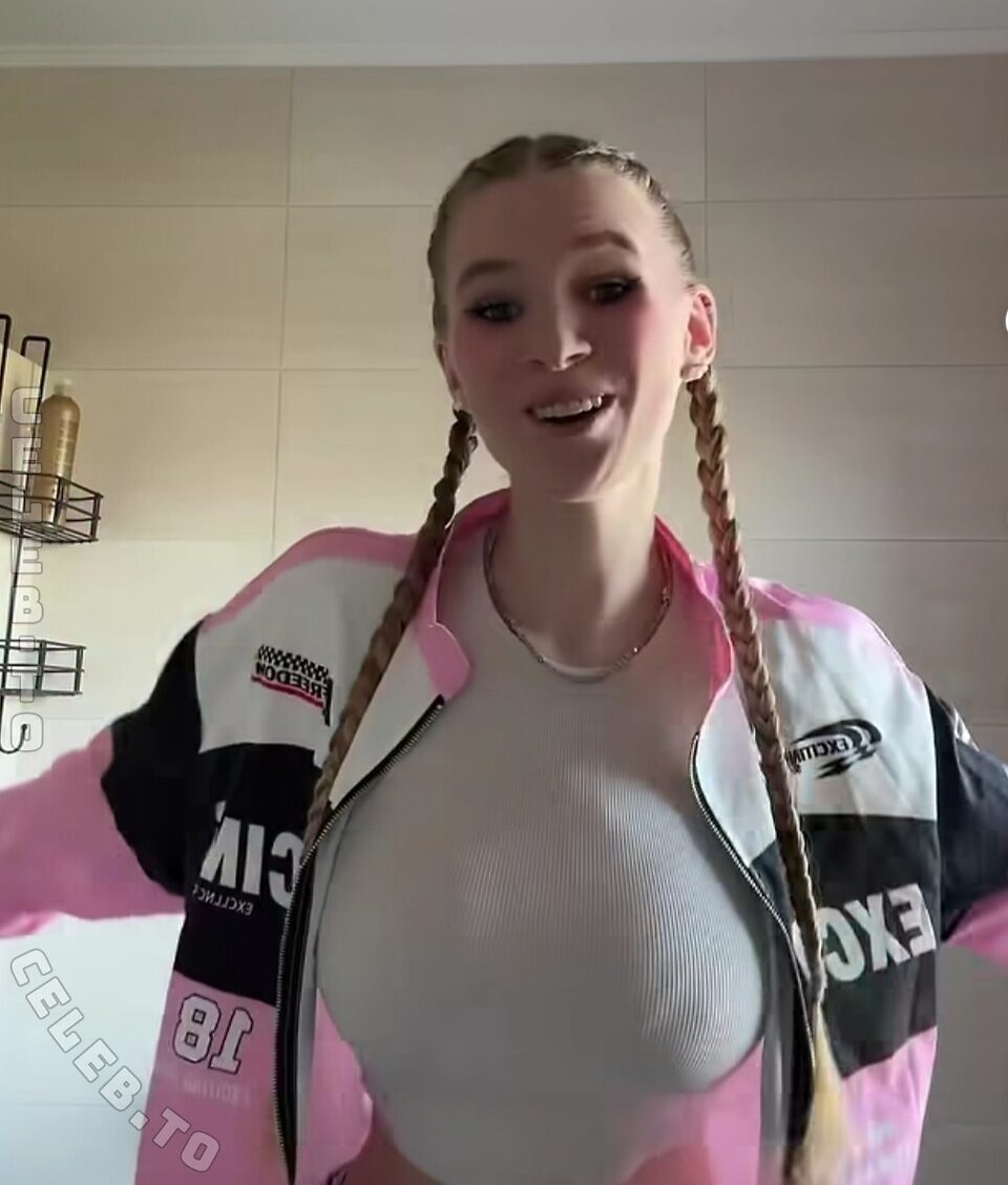 Ann-Jaqueline "AJ" Fischer Nude Leaked Photos