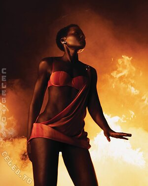 Lupita Nyong’o photo